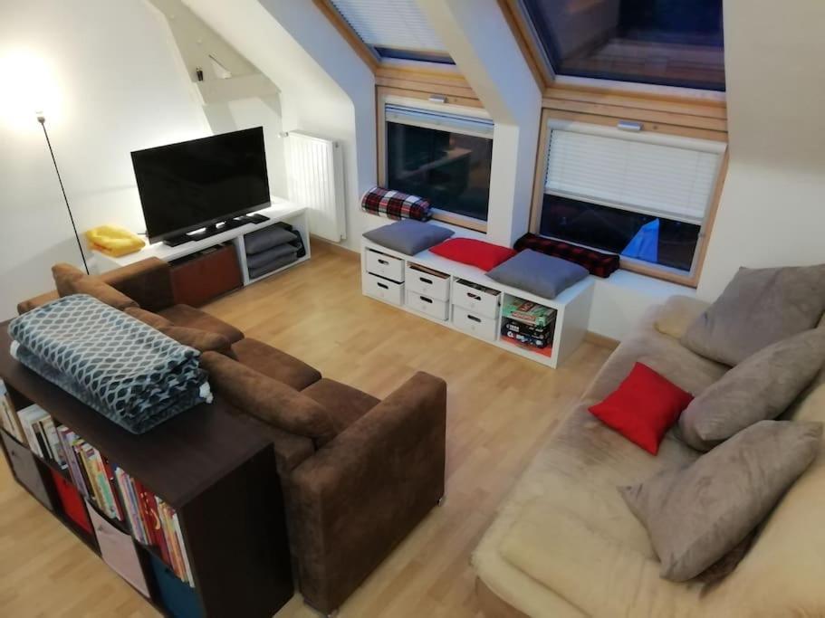 Maison Familiale Sur La Cote D'Emeraude ลองซิเออ ภายนอก รูปภาพ